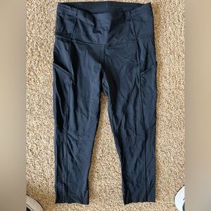 Lululemon Fast and Free 17” crop size 4